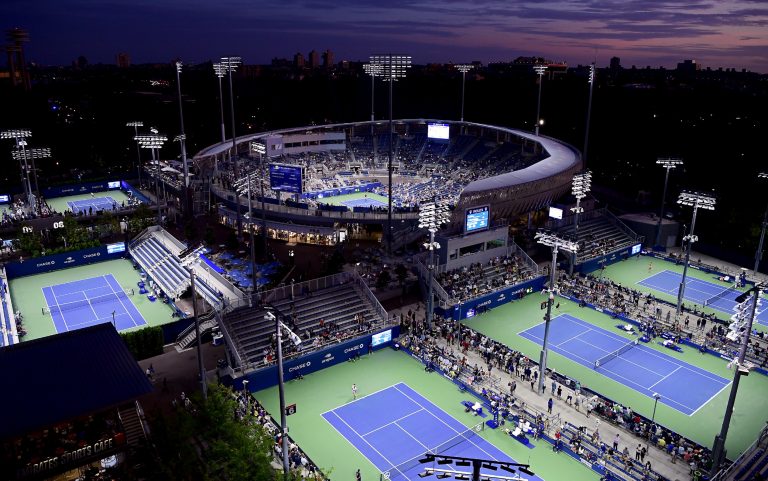 Coronavirus, i campi degli US Open a New York diventano ospedale da campo