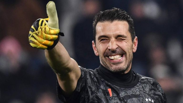 Eterno Buffon, le mani su 10 scudetti